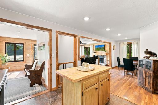 6-web-or-mls-A7404072.jpg