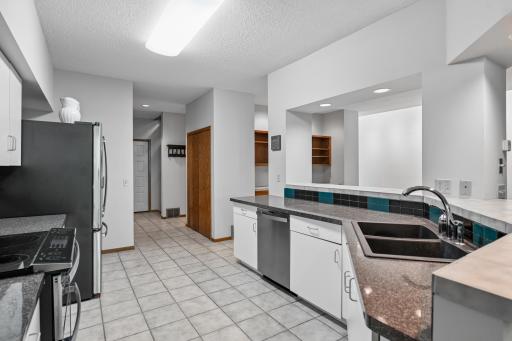 11620 Vista Drive, Hopkins, MN 55343