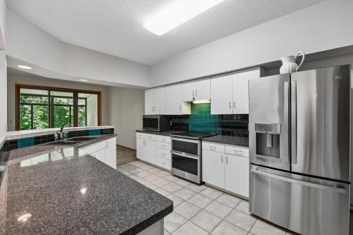 11620 Vista Drive, Hopkins, MN 55343