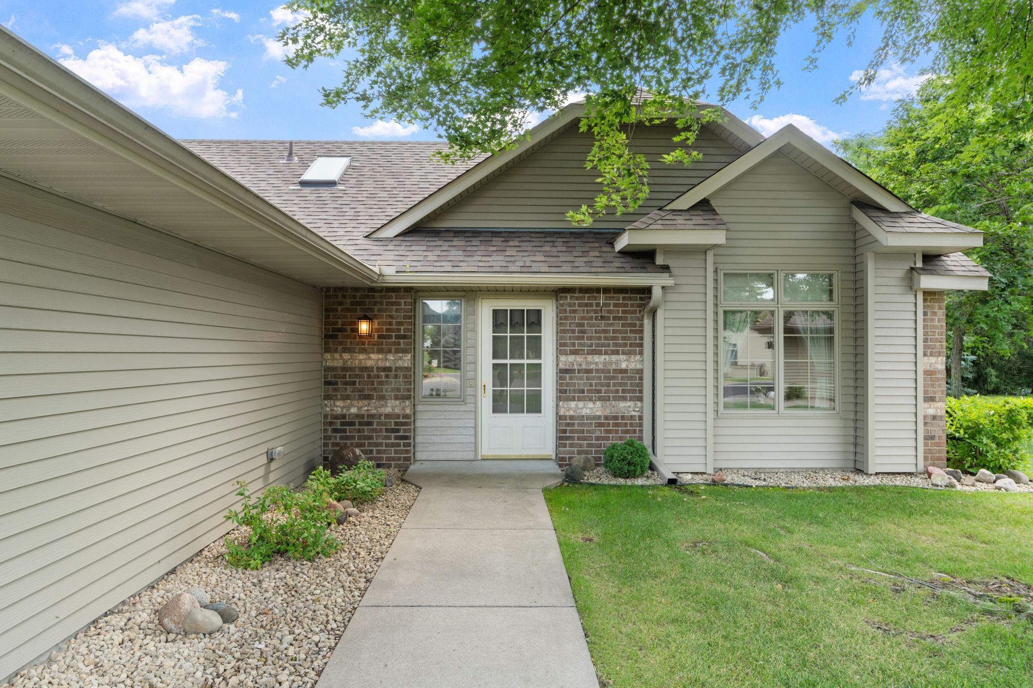 3-web-or-mls-3700 Ladyslipper N-4.jpg