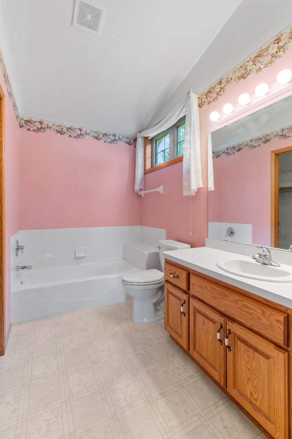26-web-or-mls-3700 Ladyslipper N-31.jpg