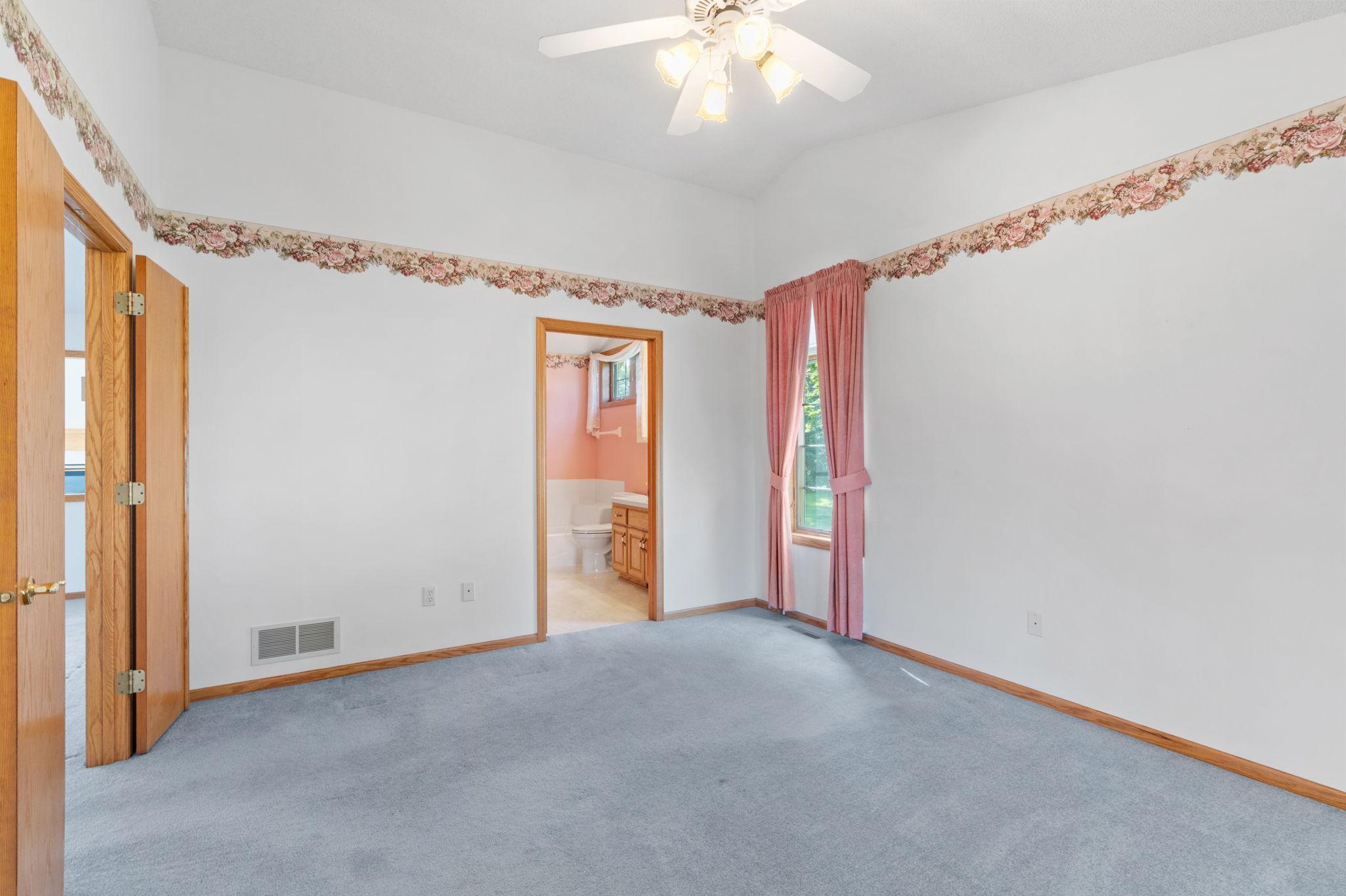 30-web-or-mls-3700 Ladyslipper N-29.jpg