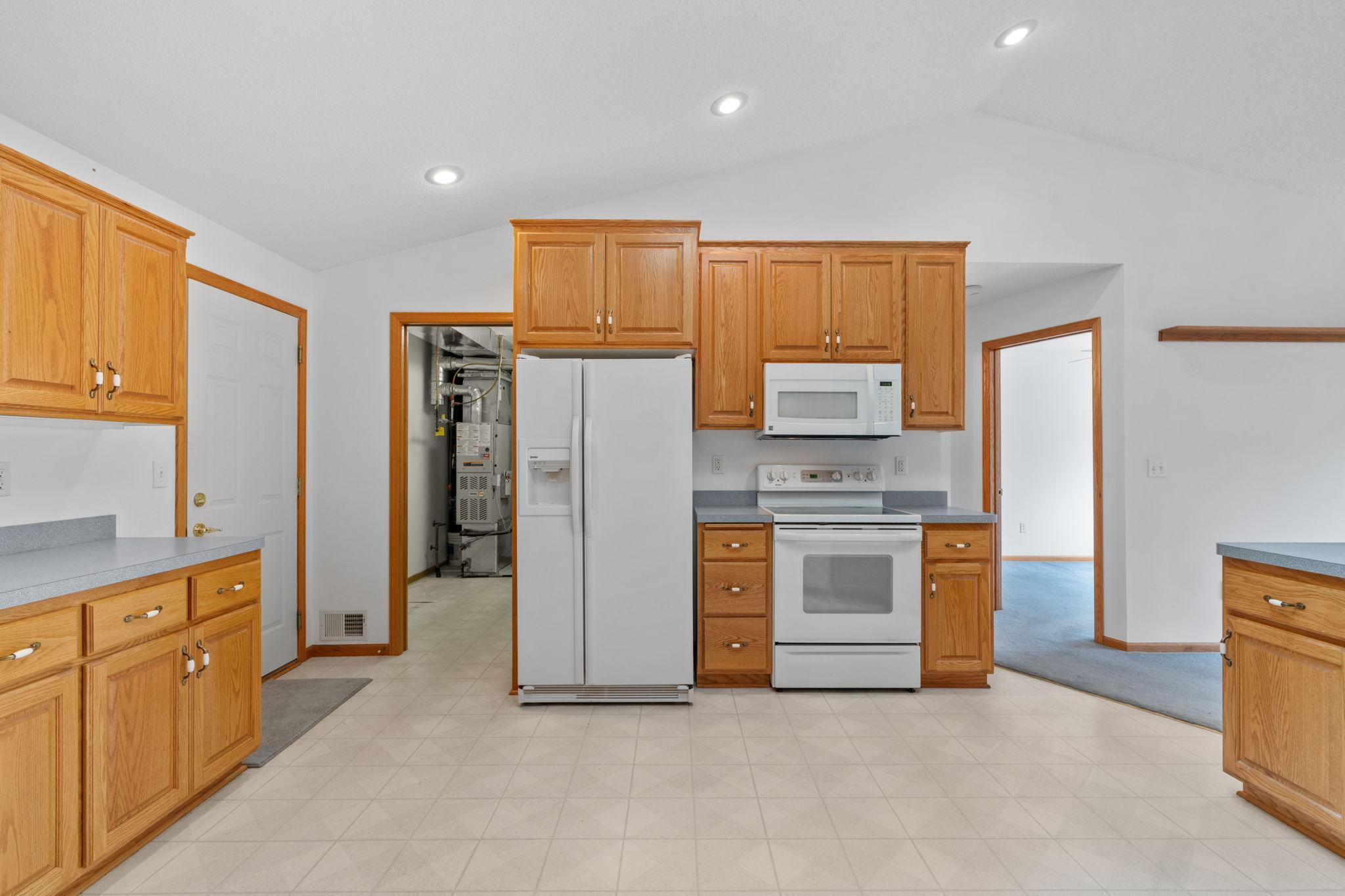 18-web-or-mls-3700 Ladyslipper N-22.jpg