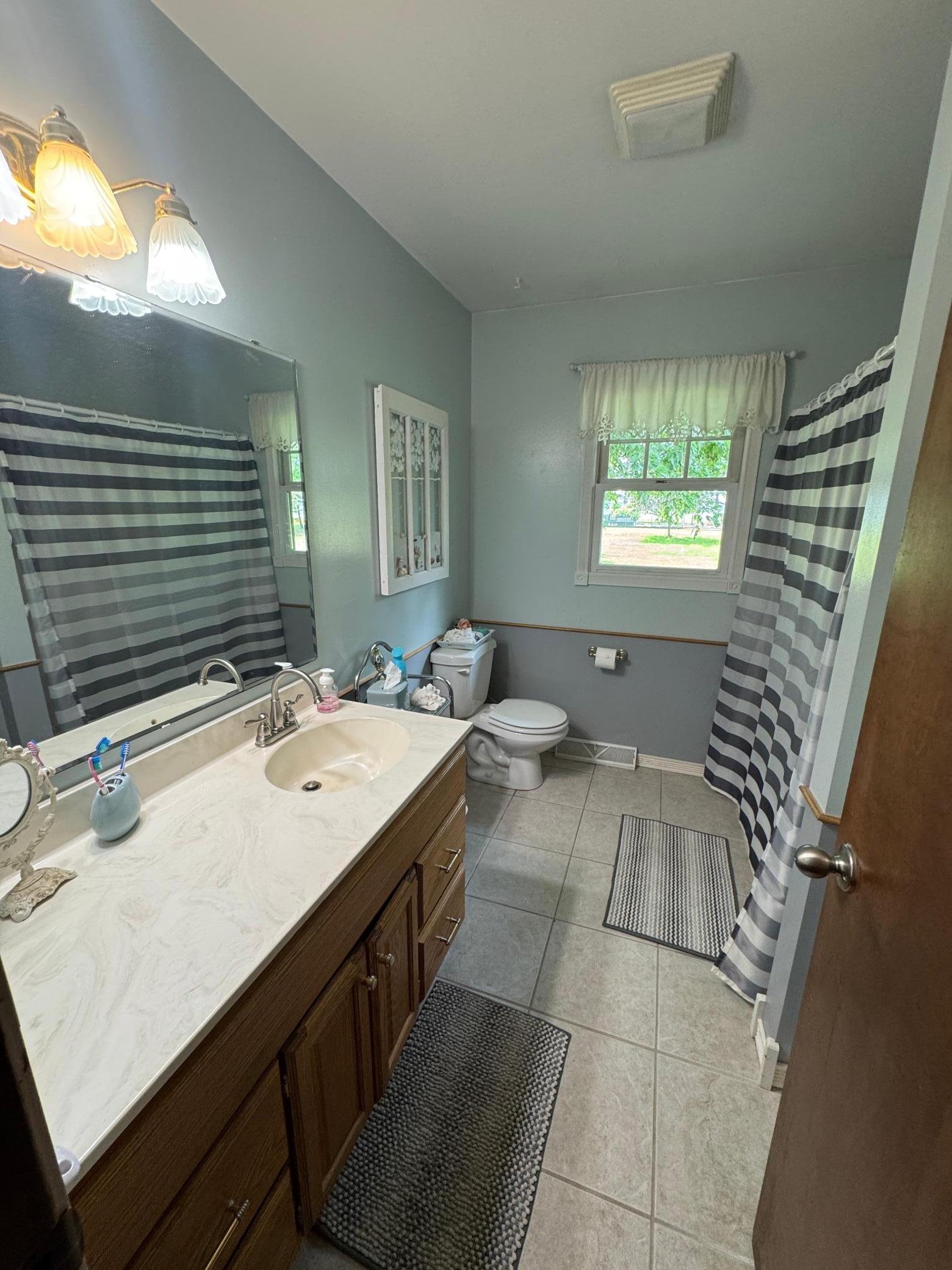 Full Bath Main Floor