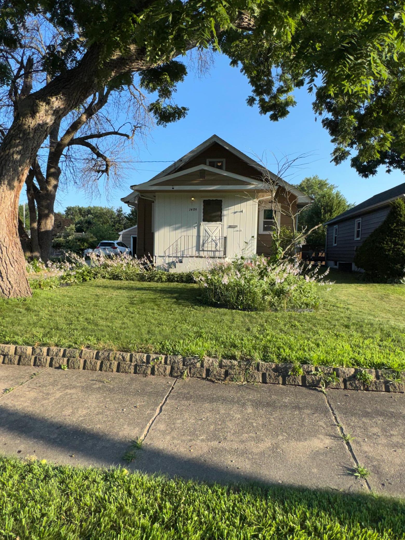 front house pic.jpeg