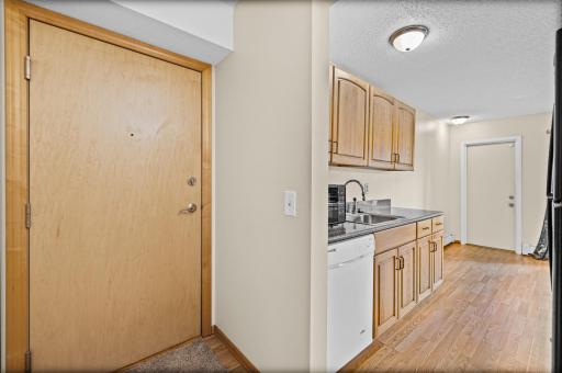 4600 Cedar Lake Road S, 2, Saint Louis Park, MN 55416
