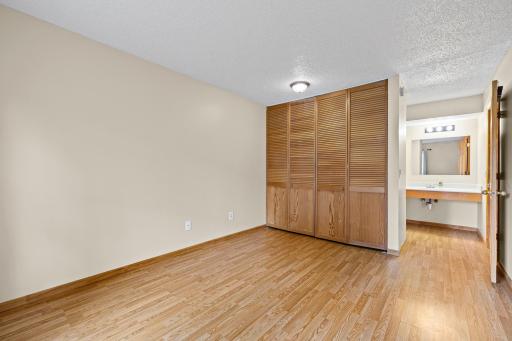 4600 Cedar Lake Road S, 2, Saint Louis Park, MN 55416