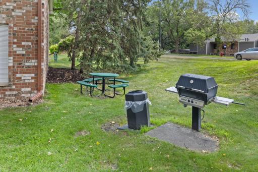4600 Cedar Lake Road S, 2, Saint Louis Park, MN 55416
