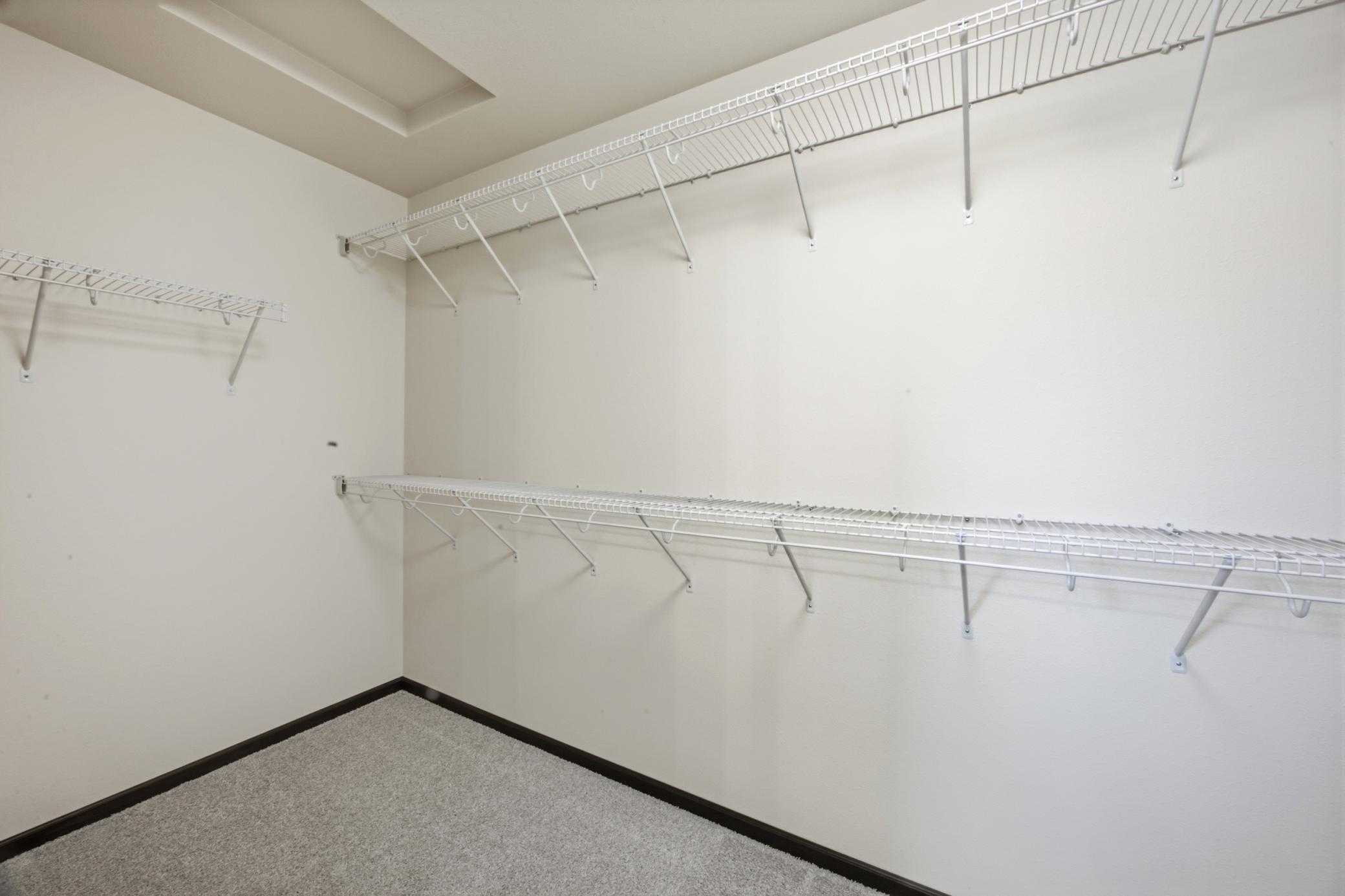 Walk-in Closet