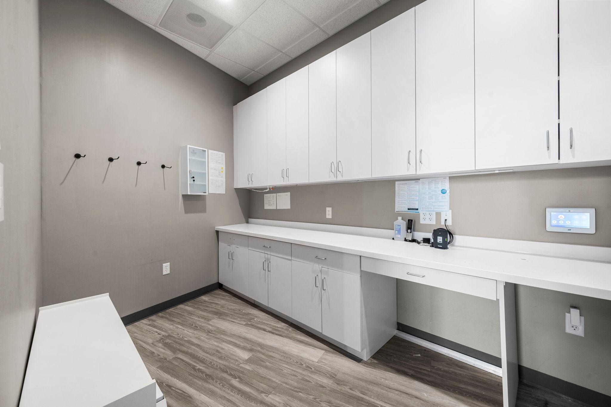 72-web-or-mls-1700 Plymouth Rd suite b-187.jpg