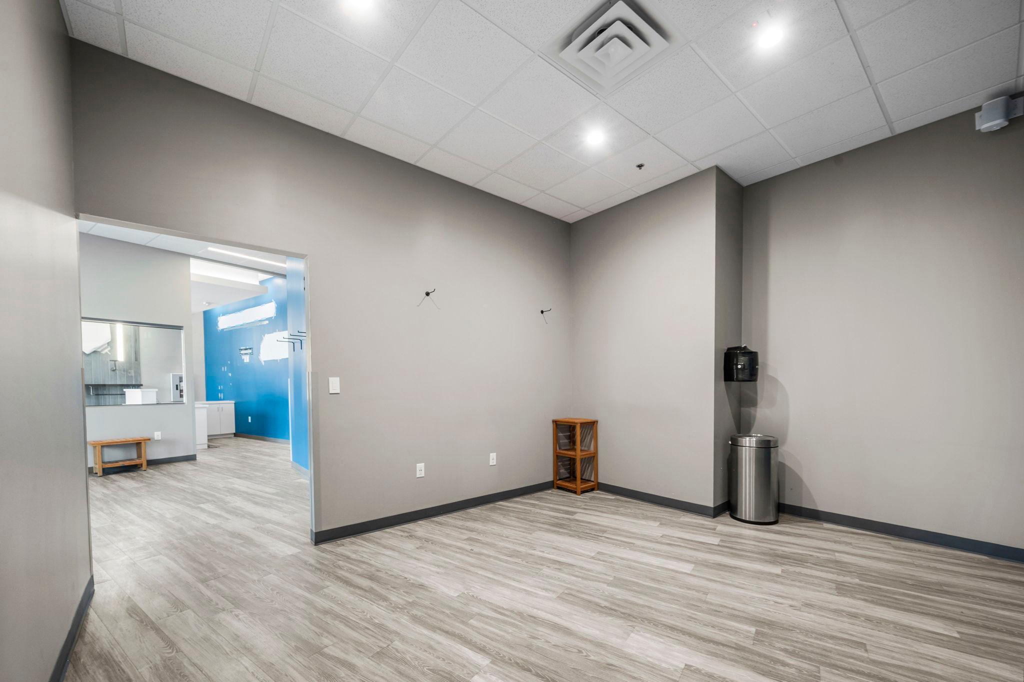 69-web-or-mls-1700 Plymouth Rd suite b-175.jpg