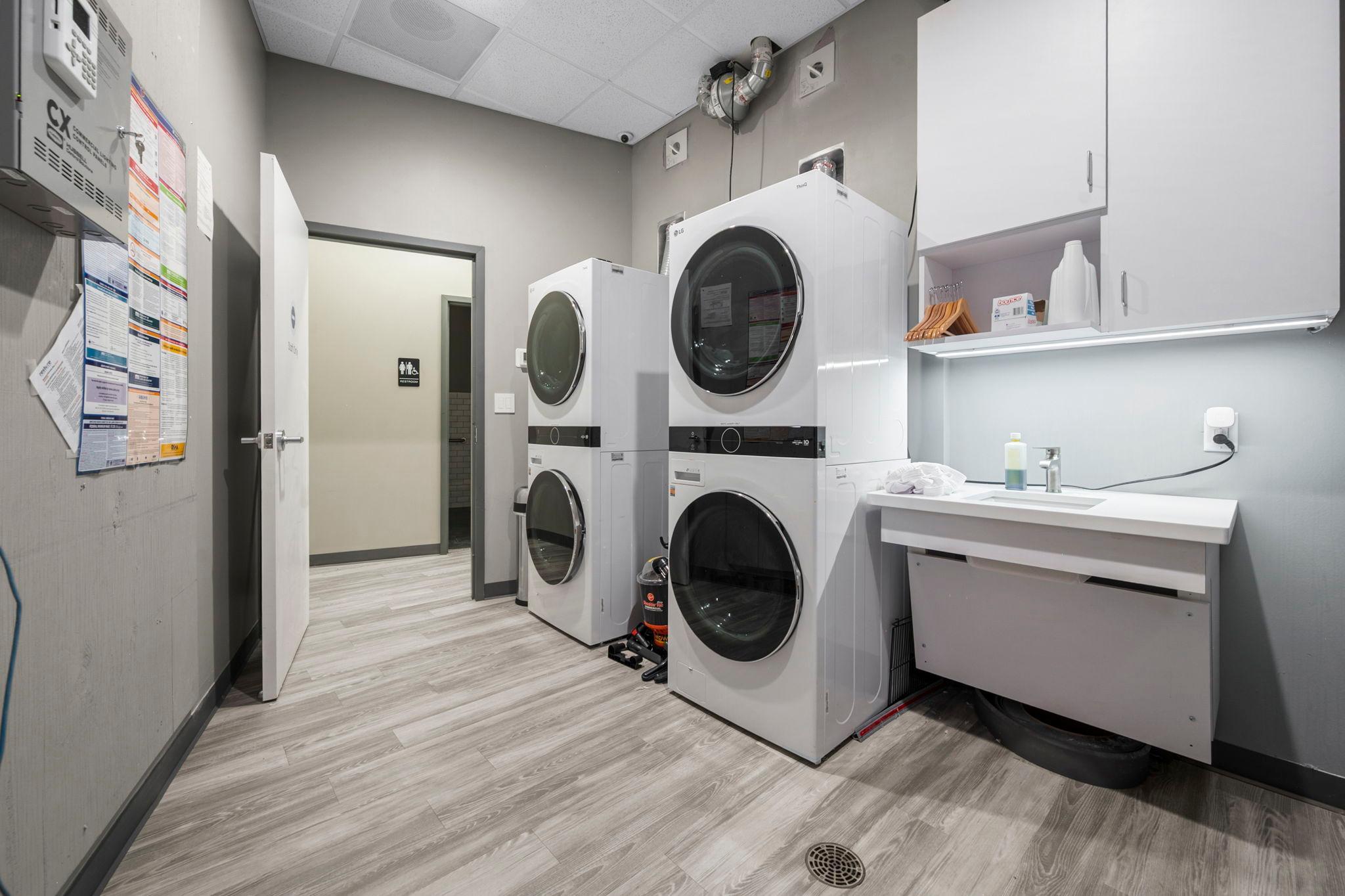 46-web-or-mls-1700 Plymouth Rd suite b-22.jpg