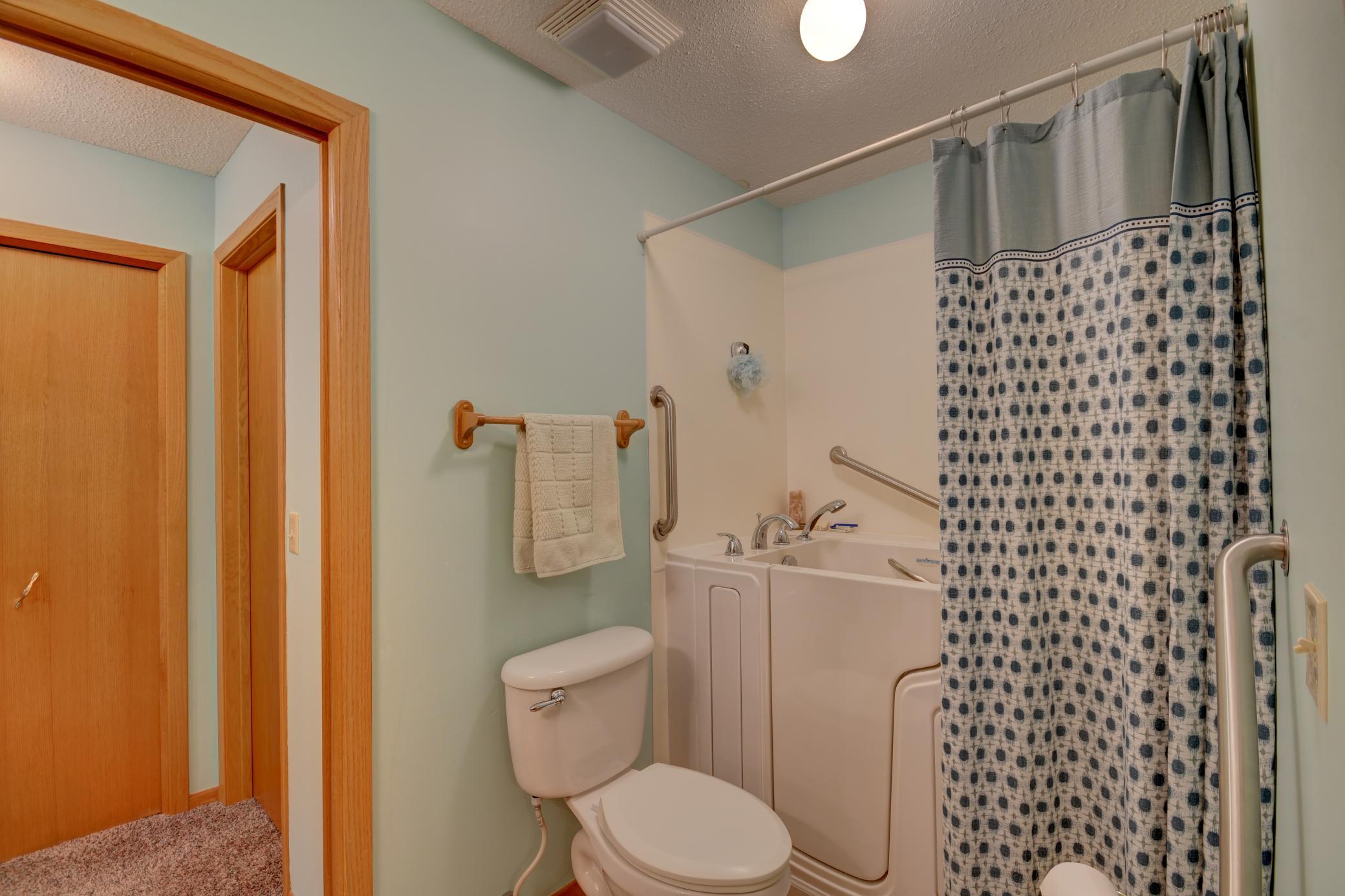 Jack and Jill Full Bath