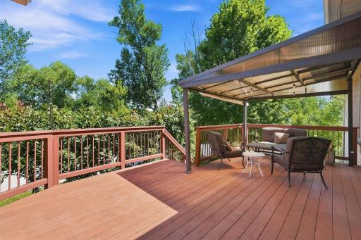 1084 Parkview Lane, Victoria, MN 55386