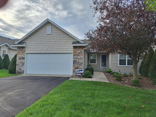 2007 14th Street NE, Faribault, MN 55021