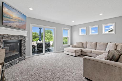 Living welcomes natural lighting