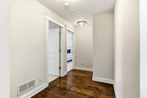 5433 Oaklawn Avenue, Edina, MN 55424