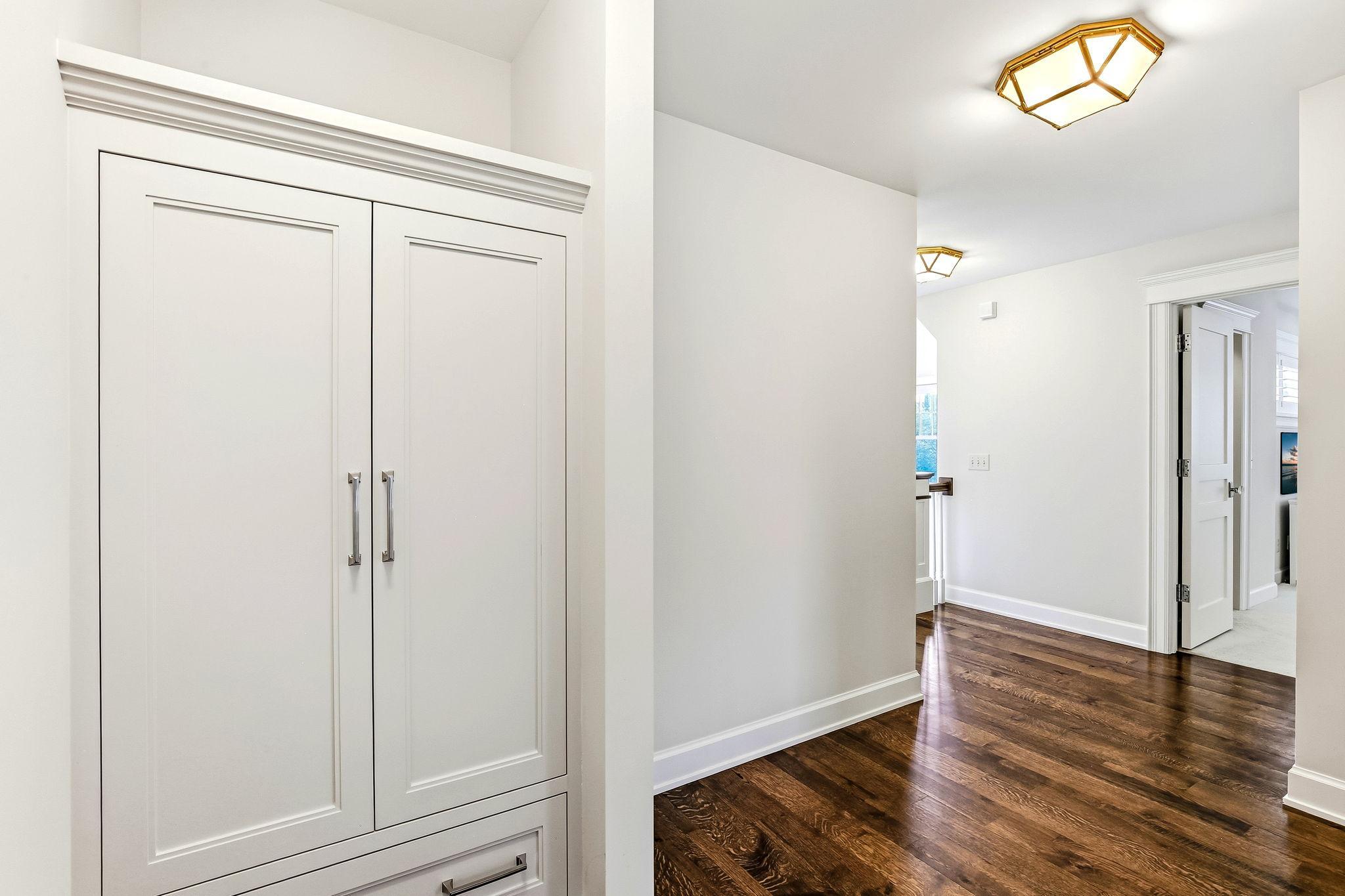 61-web-or-mls-5433-Oaklawn-Ave-61.jpg