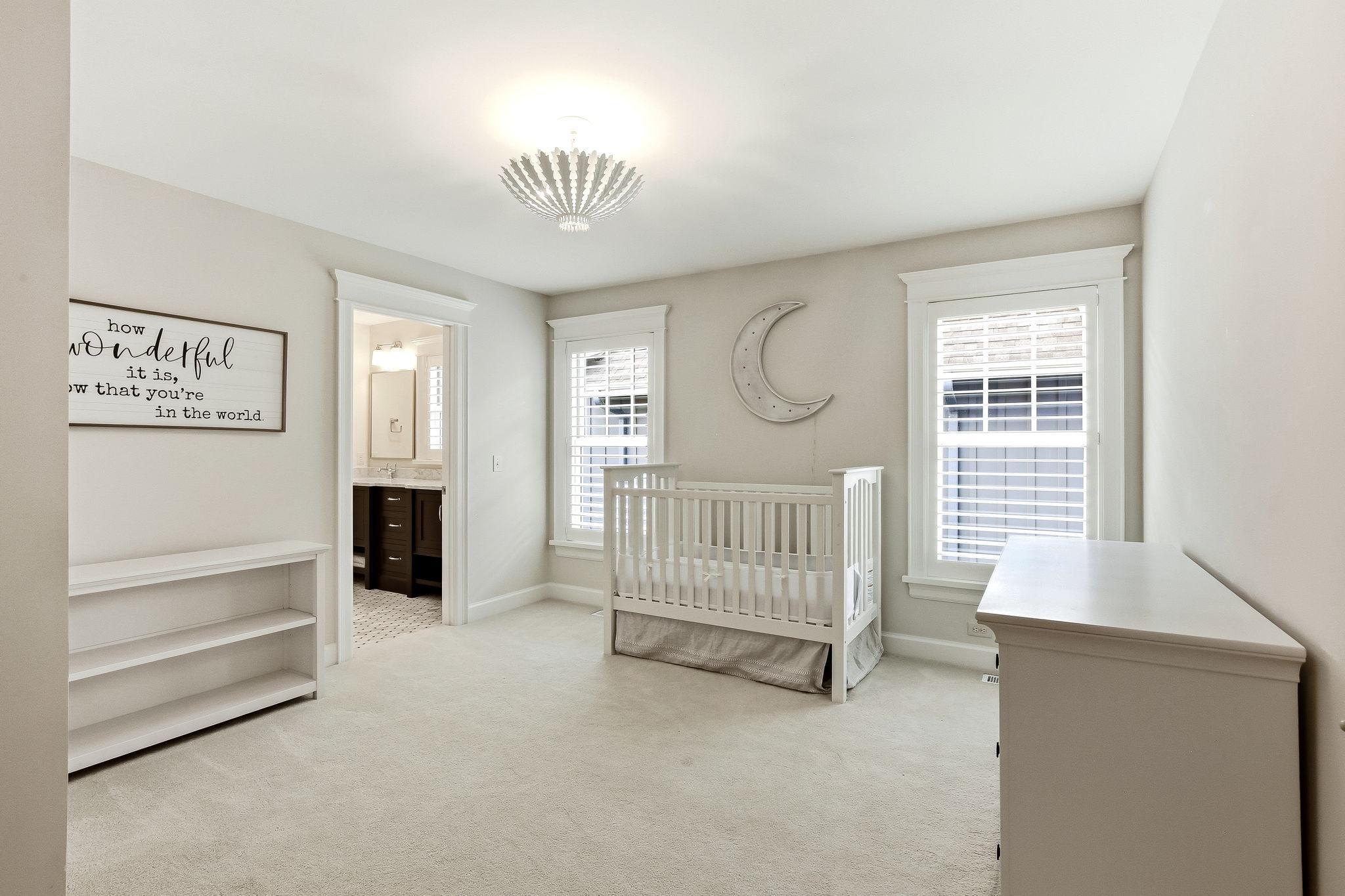 53-web-or-mls-5433-Oaklawn-Ave-53.jpg