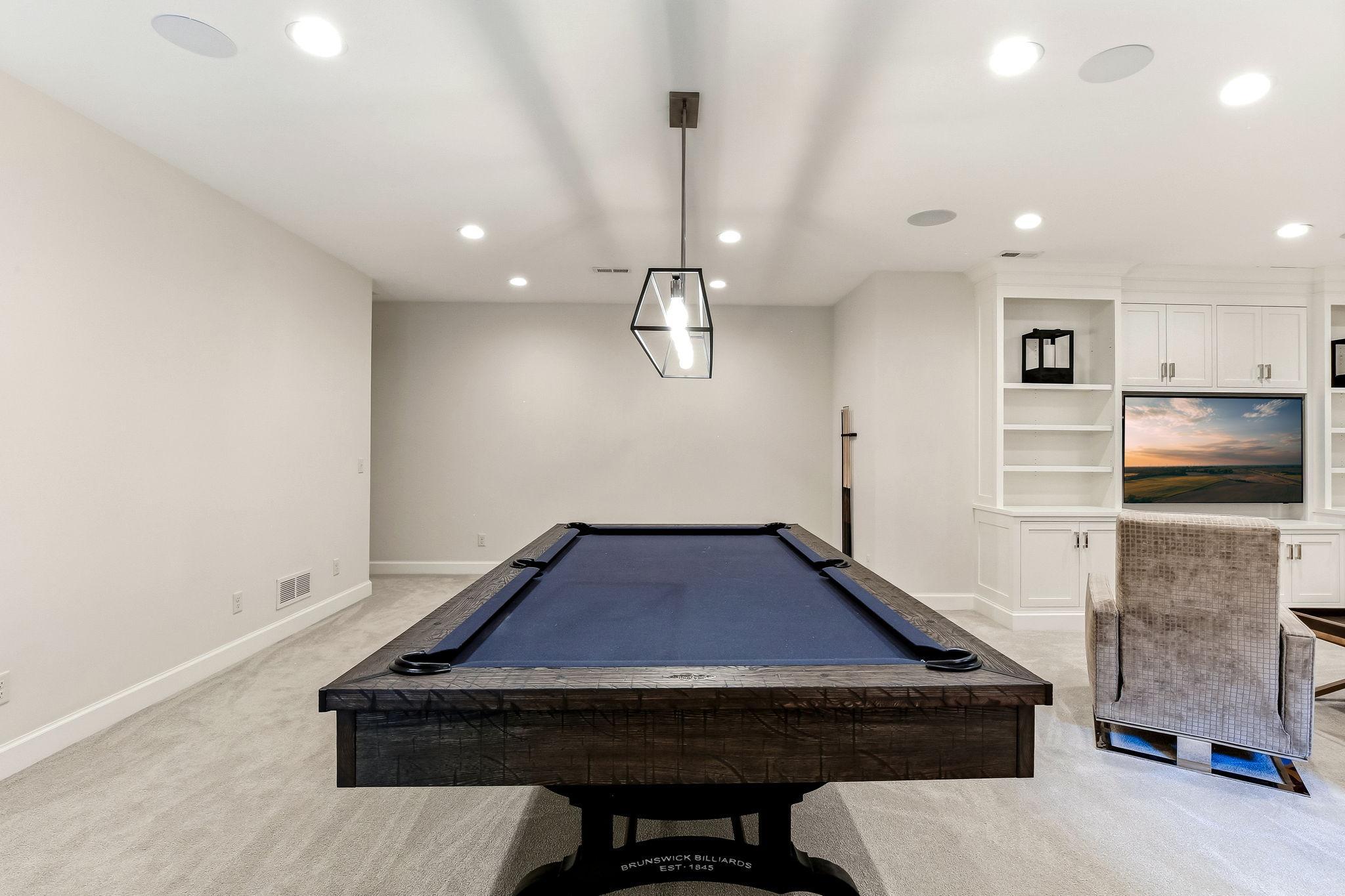 70-web-or-mls-5433-Oaklawn-Ave-70.jpg