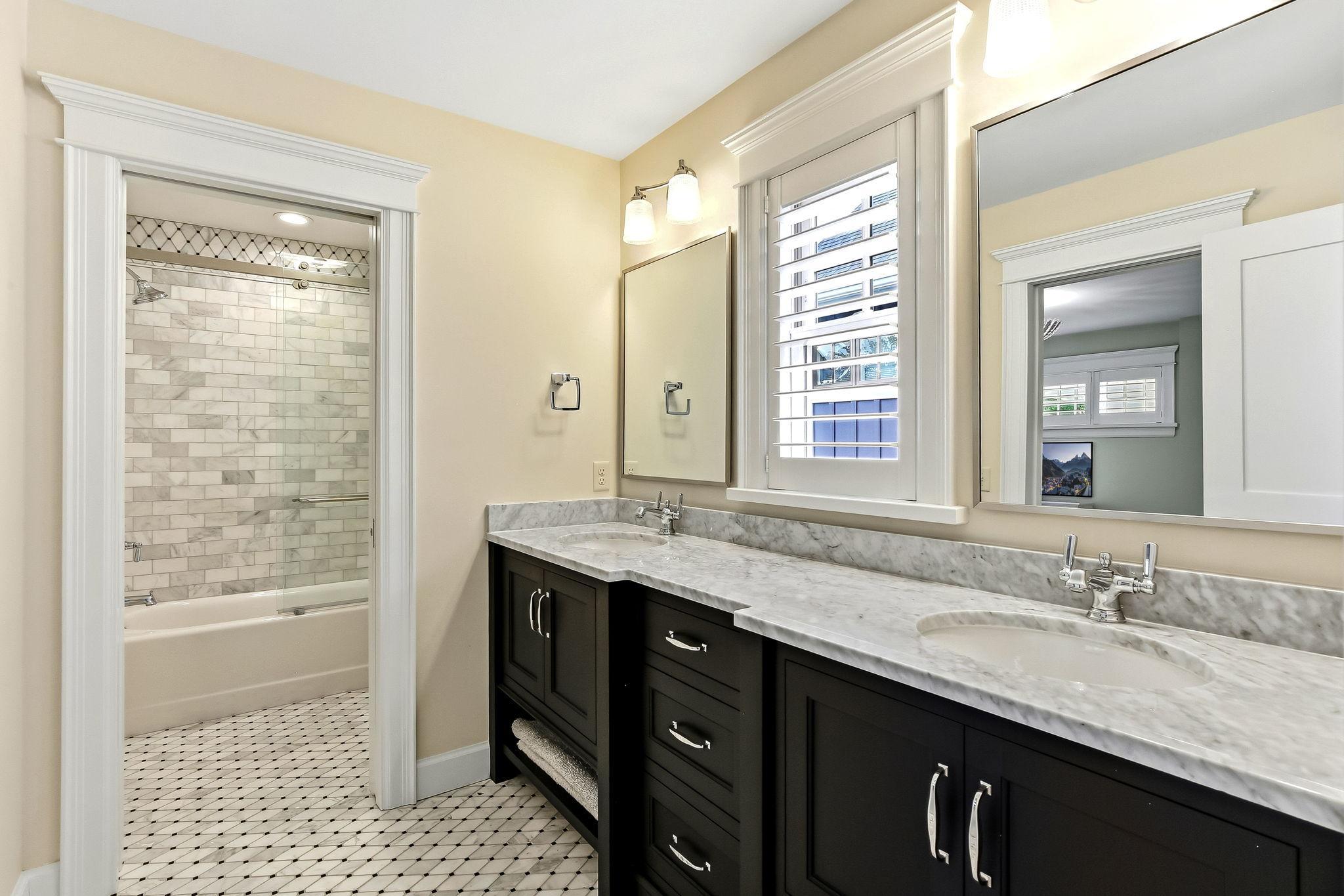 51-web-or-mls-5433-Oaklawn-Ave-51.jpg