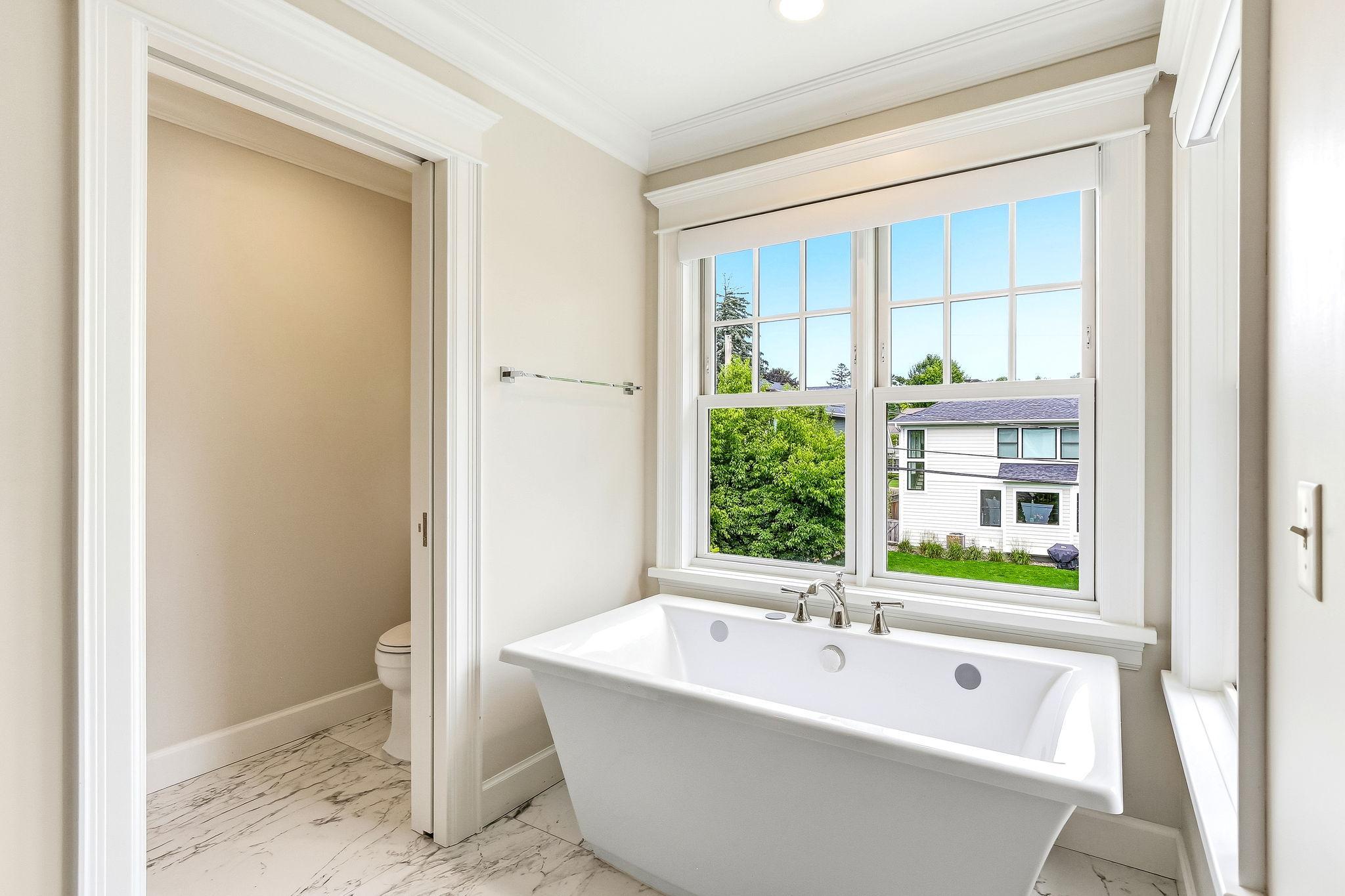 43-web-or-mls-5433-Oaklawn-Ave-43.jpg