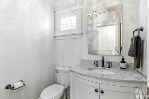 5433 Oaklawn Avenue, Edina, MN 55424