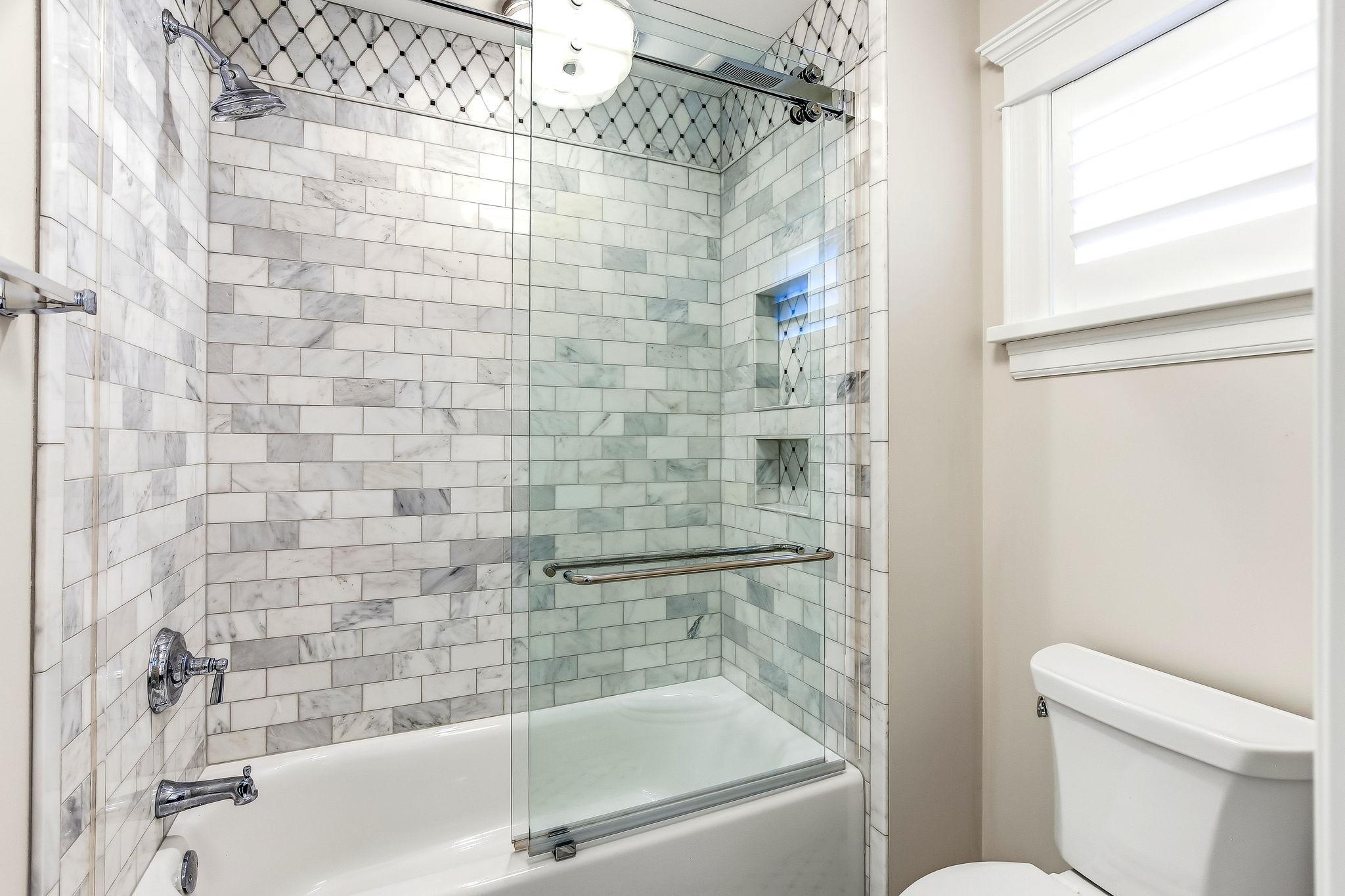 52-web-or-mls-5433-Oaklawn-Ave-52.jpg