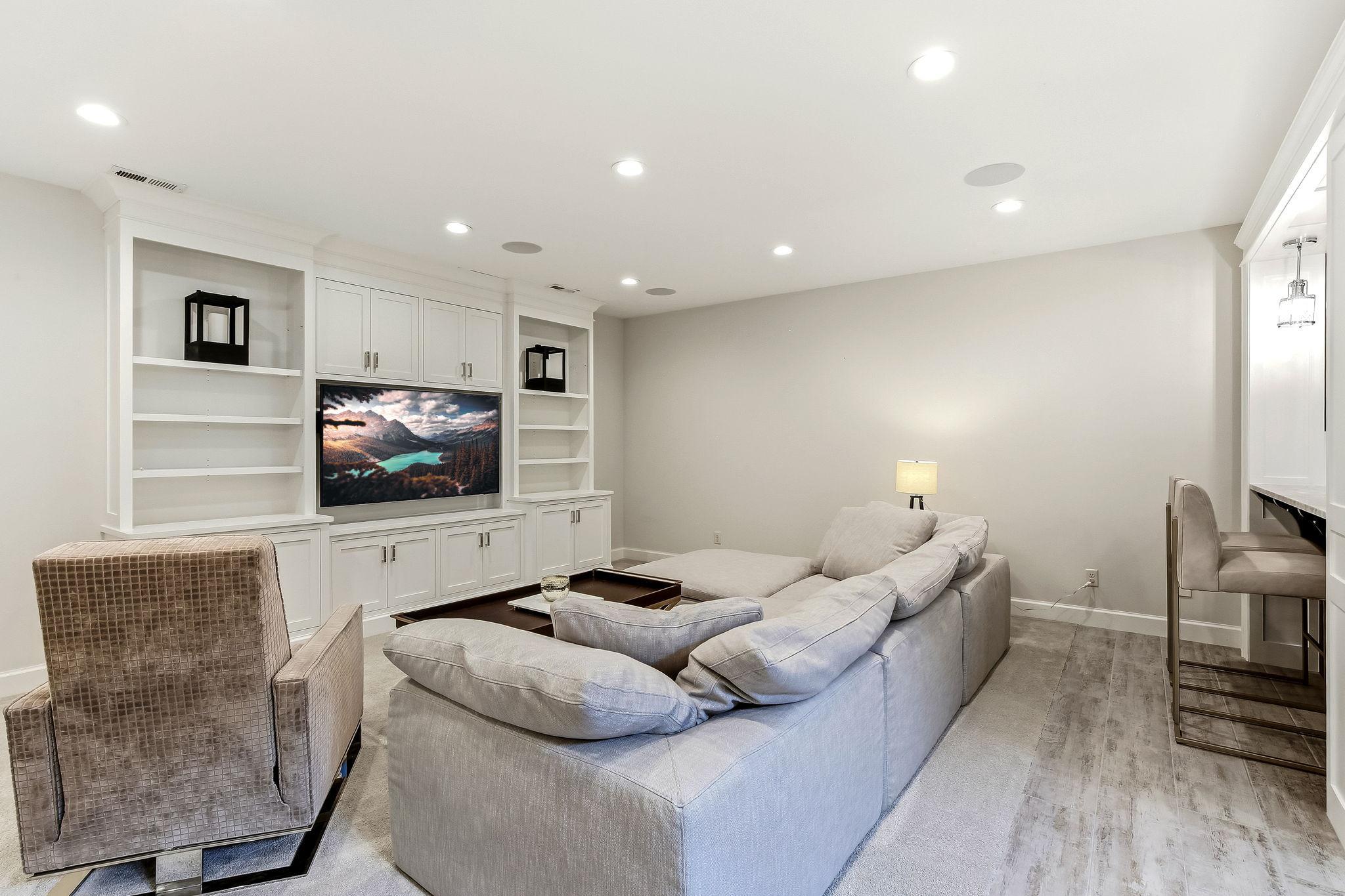 66-web-or-mls-5433-Oaklawn-Ave-66.jpg