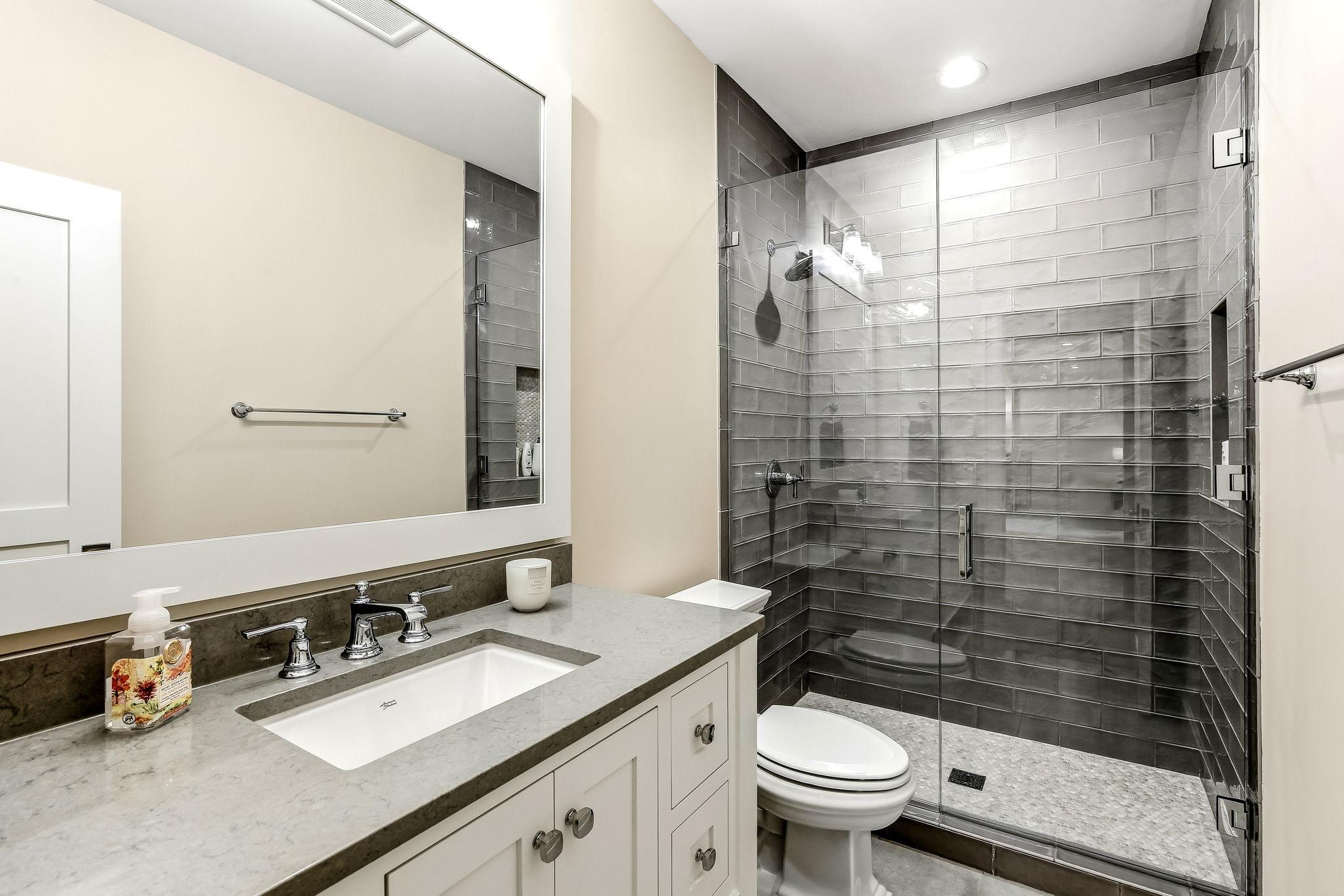 77-web-or-mls-5433-Oaklawn-Ave-77.jpg