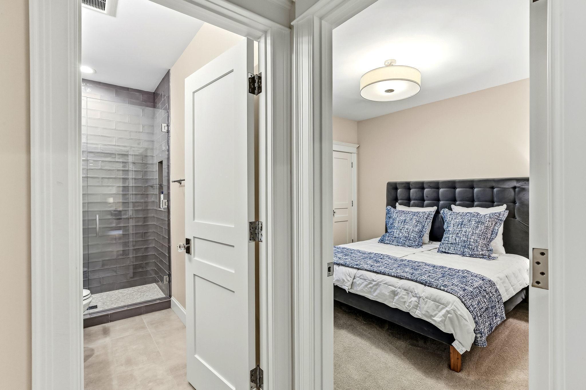 74-web-or-mls-5433-Oaklawn-Ave-74.jpg