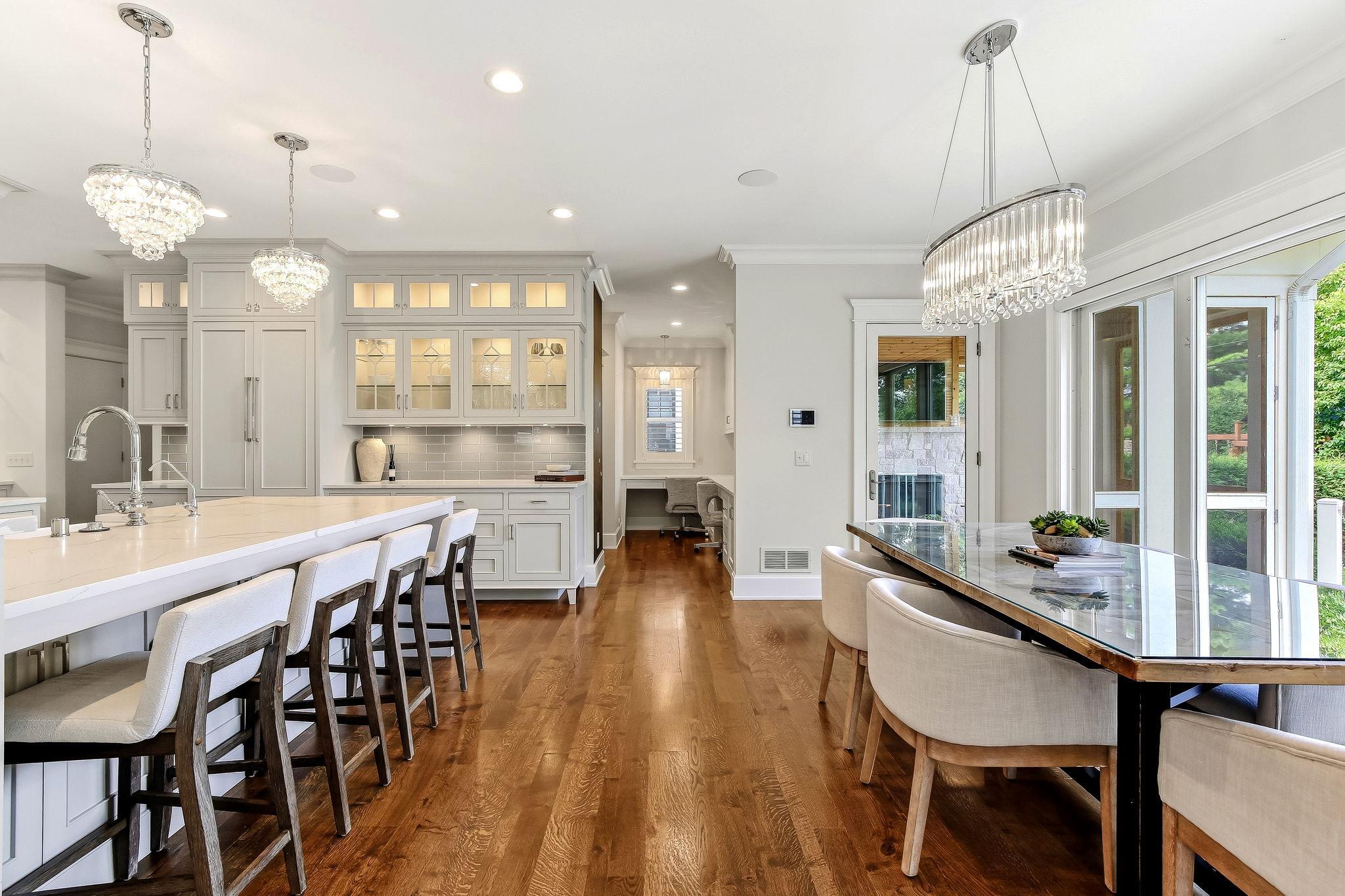 10-web-or-mls-5433-Oaklawn-Ave-10.jpg