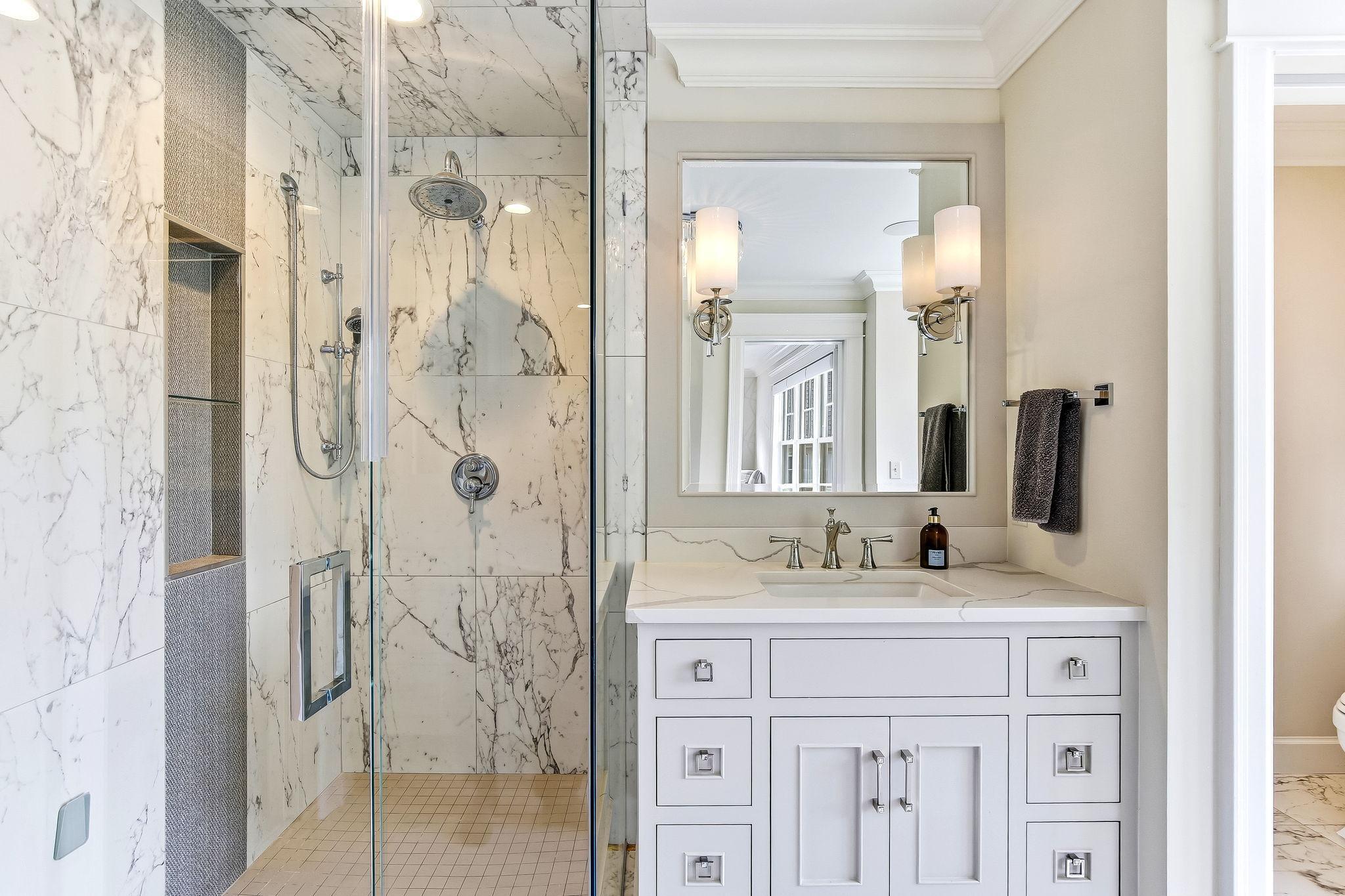 46-web-or-mls-5433-Oaklawn-Ave-46.jpg