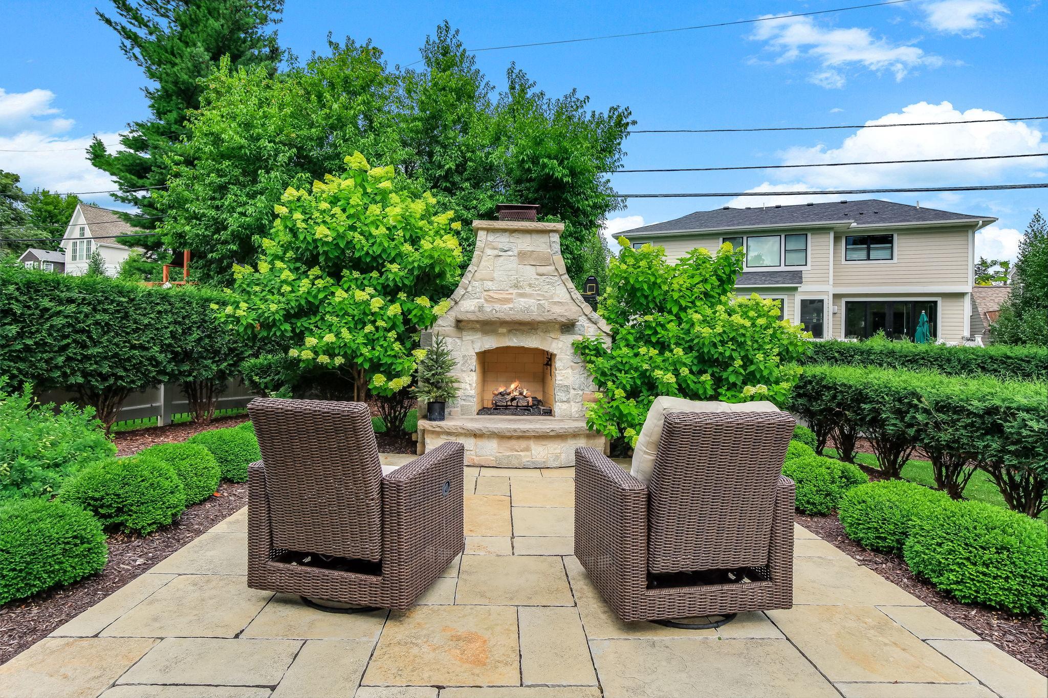 84-web-or-mls-5433-Oaklawn-Ave-84.jpg