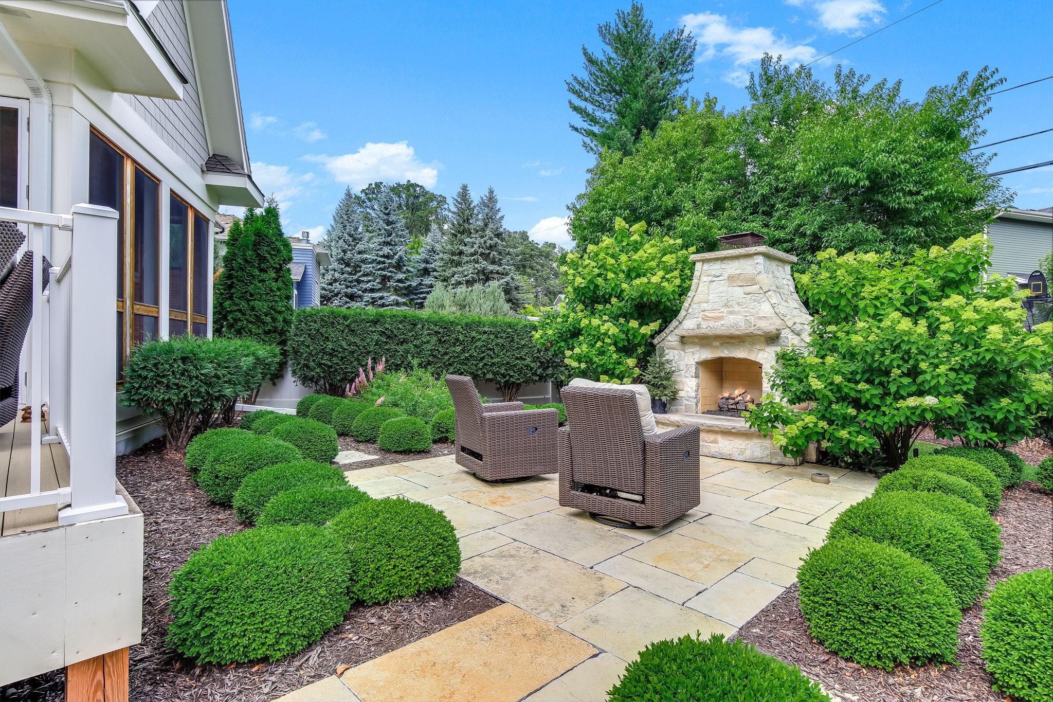 83-web-or-mls-5433-Oaklawn-Ave-83.jpg