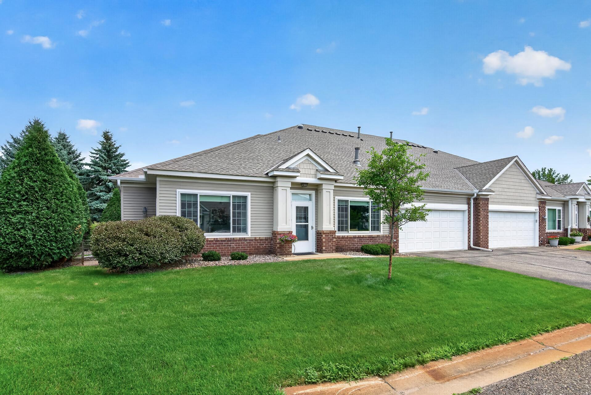 01_5815_Prairie_Ridge1_mls.jpg