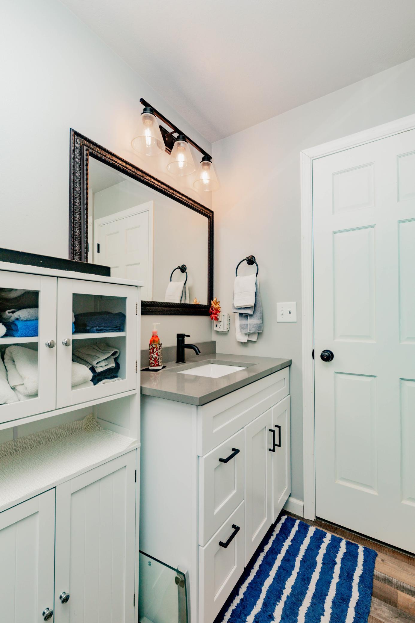 Lower Level Full Bath