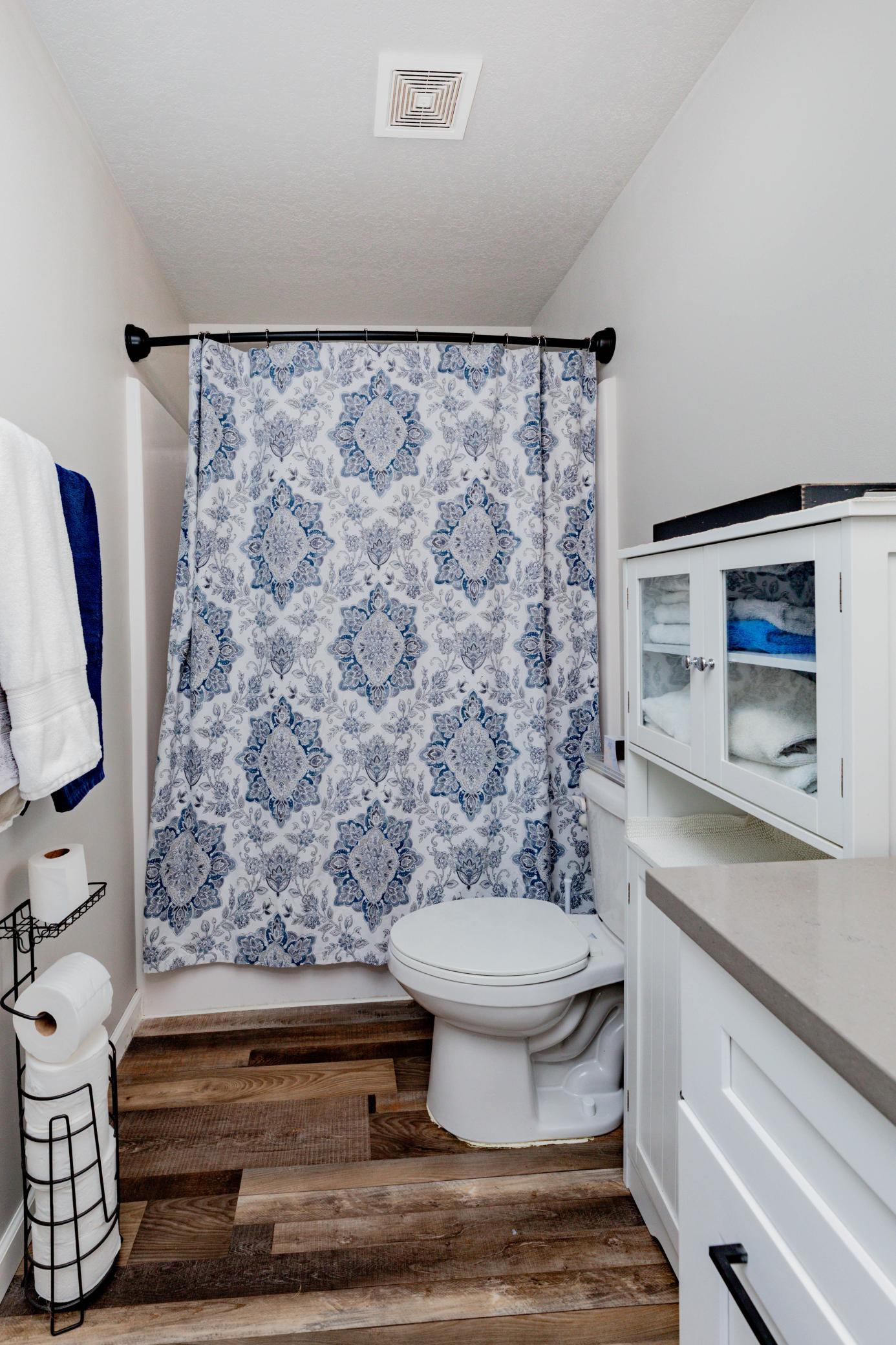 Lower Level Full Bath