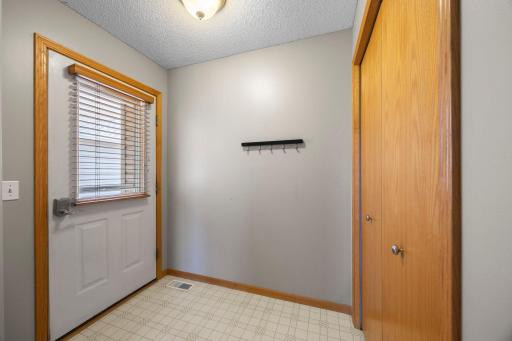 10390 64th Street NE, Albertville, MN 55301