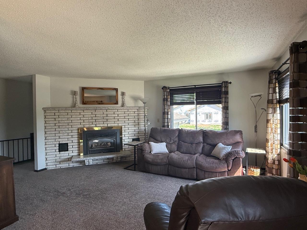 Gas fireplace in living room upstairs
