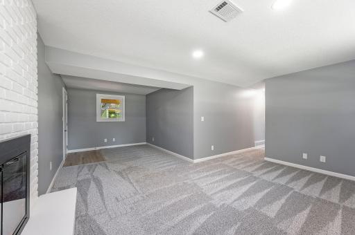 300 Viking Drive, Mankato, MN 56001