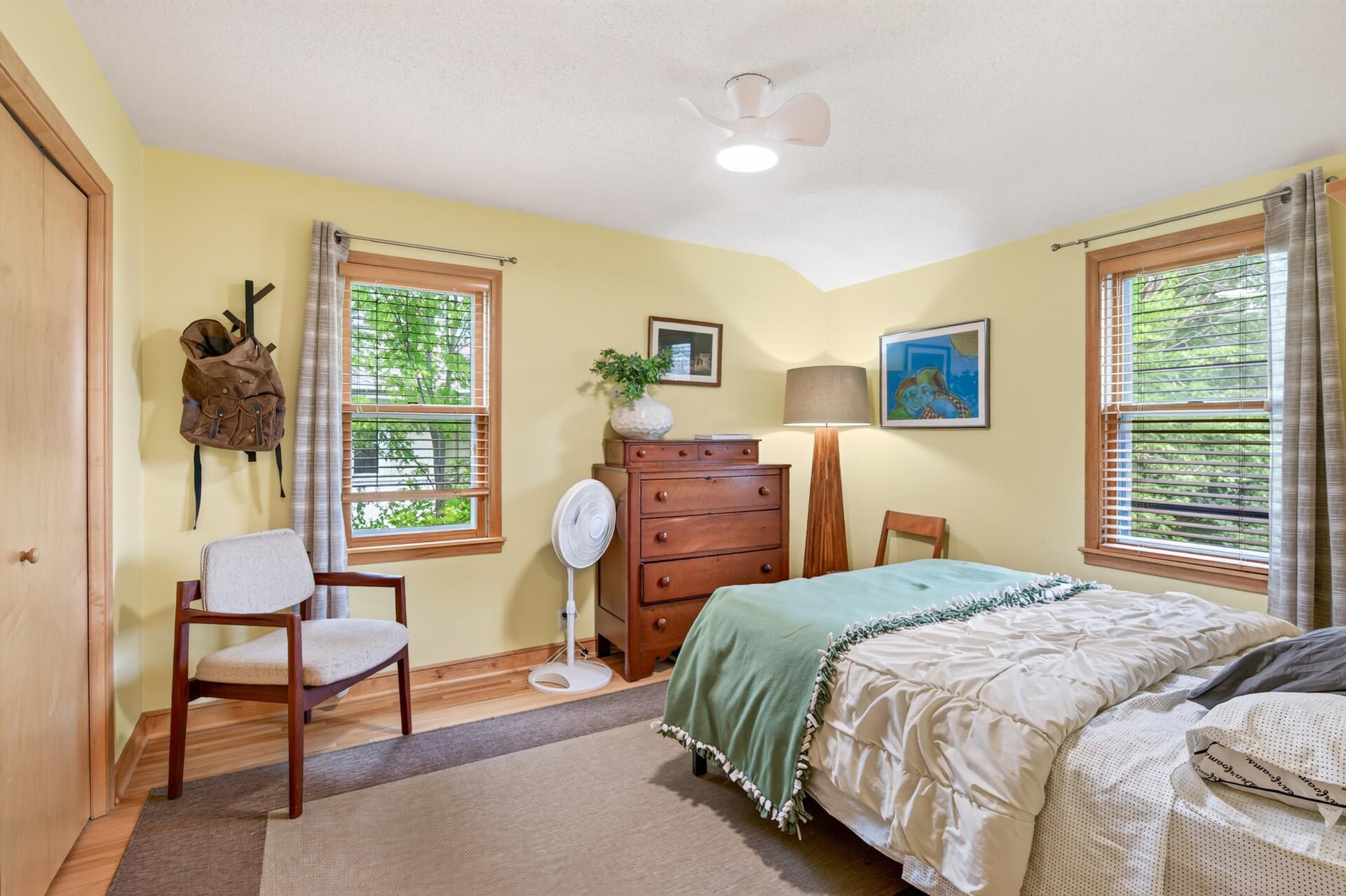 20_444_Lexington_Unit_220_mls.jpg