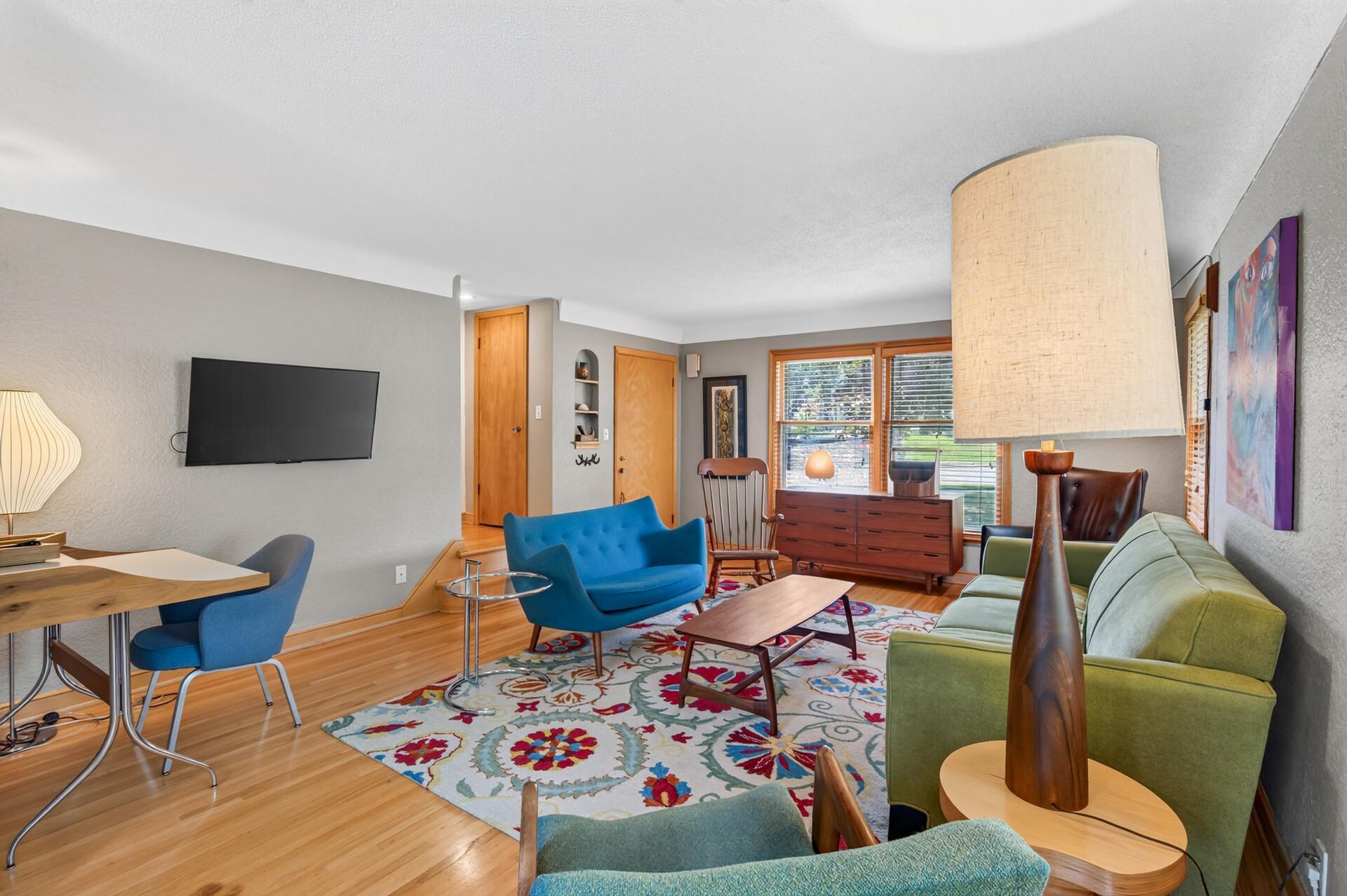 09_444_Lexington_Unit_29_mls.jpg