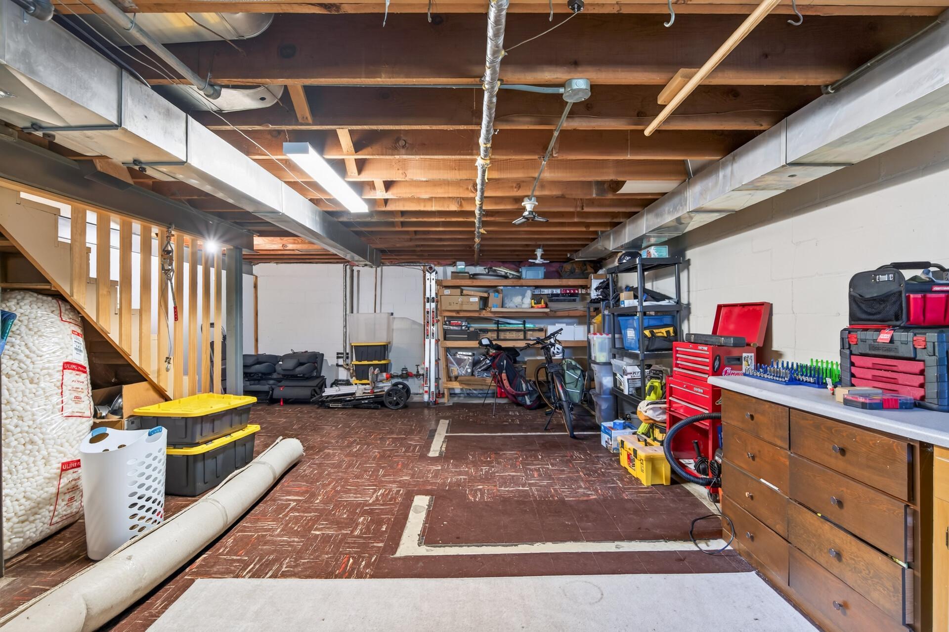 30_444_Lexington_Unit_230_mls.jpg