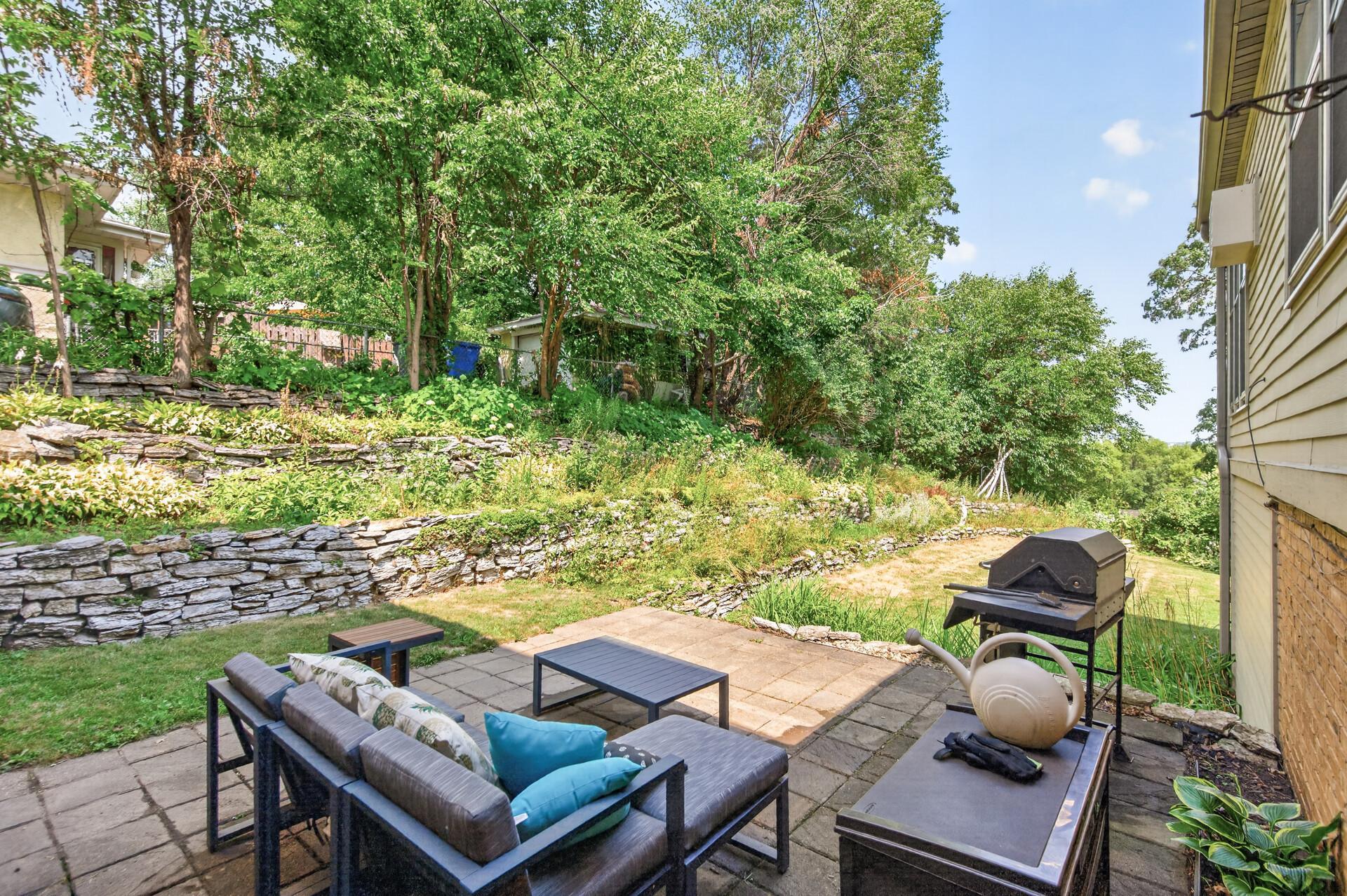 41_444_Lexington_Unit_241_mls.jpg