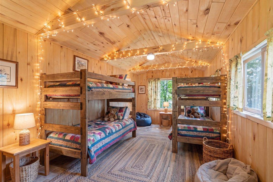 Virtually staged - Bunkhouse