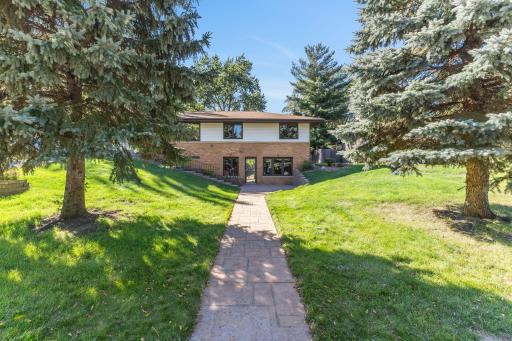 6740 4th Street NE, Minneapolis, MN 55432
