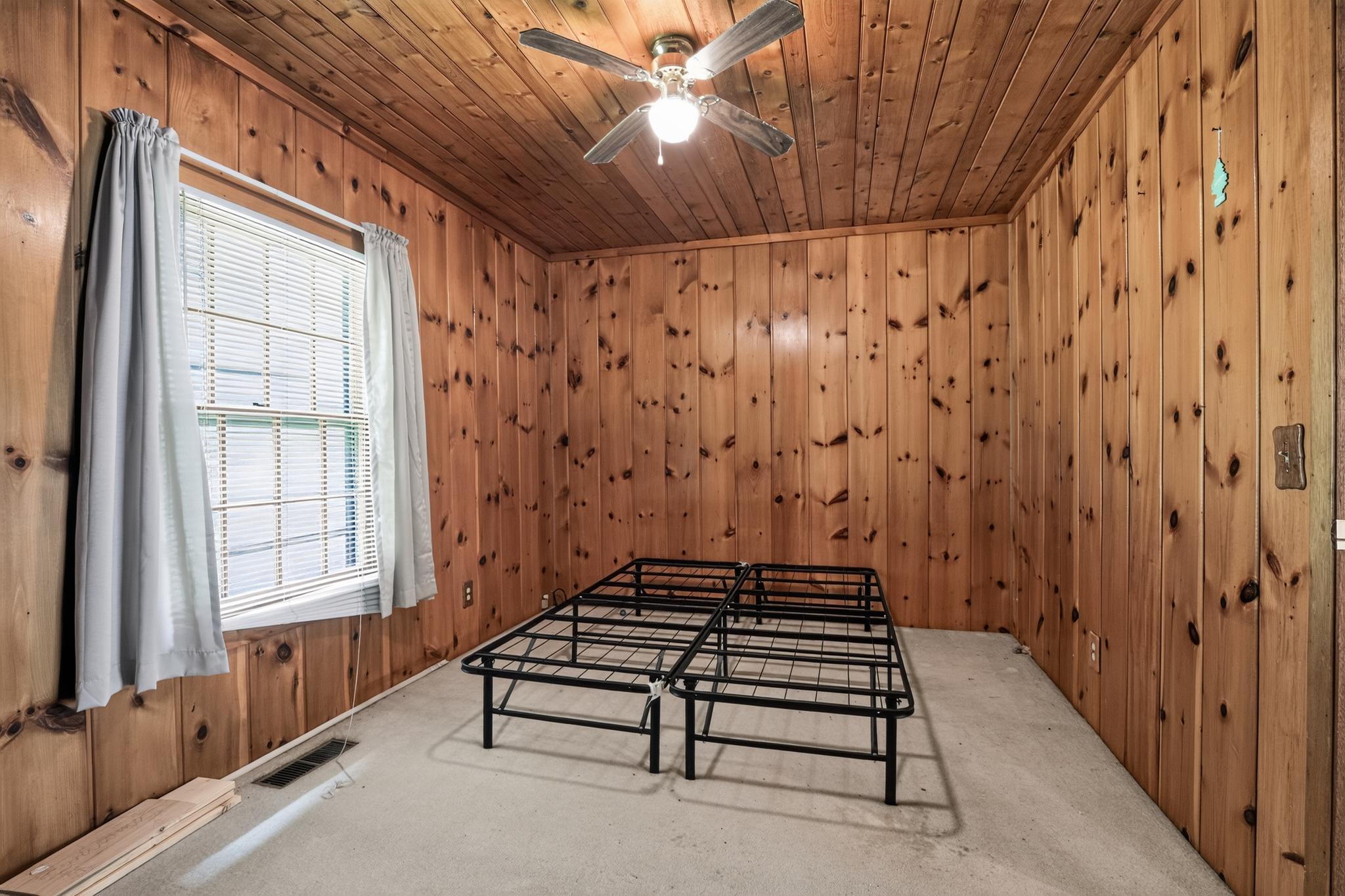 23_10664_Bass_Lake_Dr-Bedroom-4649.jpg