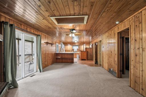18_10664_Bass_Lake_Dr-Living_room-4685.jpg