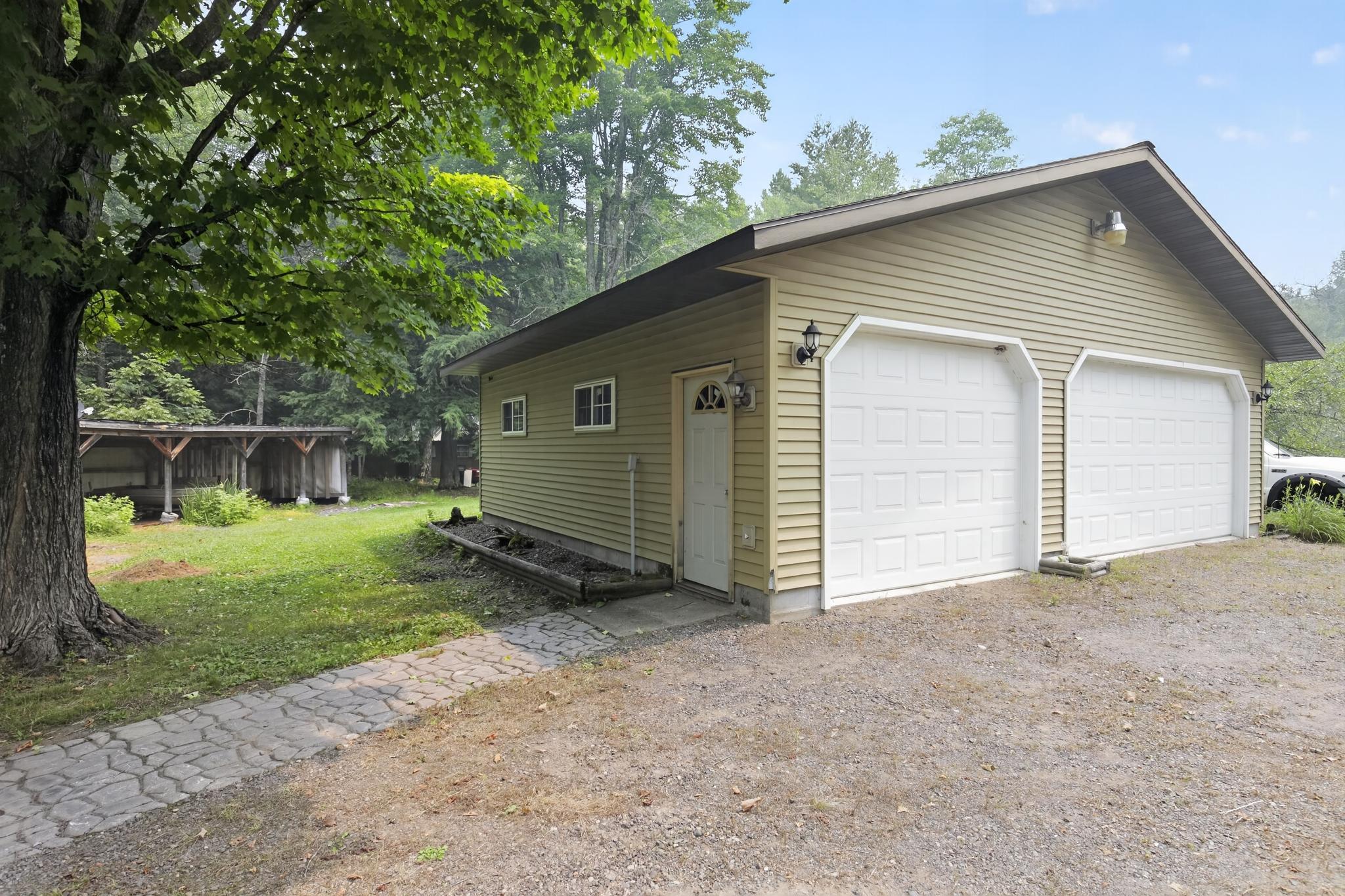 14_10664_Bass_Lake_Dr-Exterior-4757.jpg